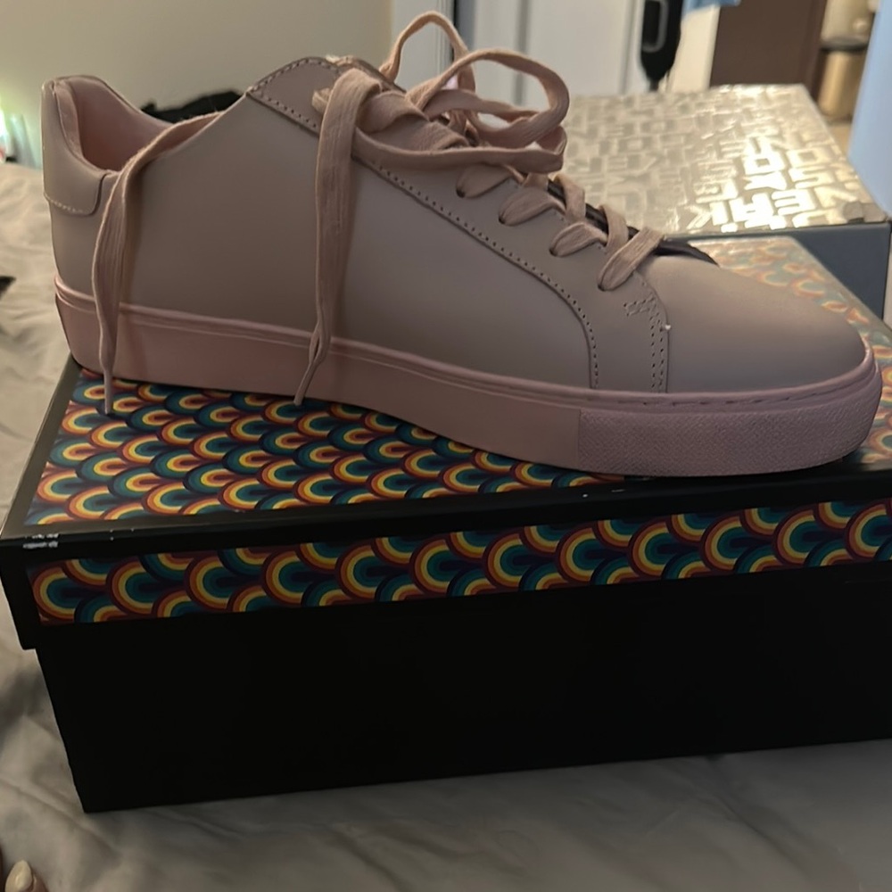Women's Pink Sneakers